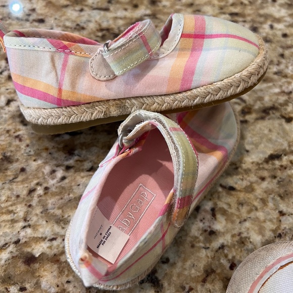 VINTAGE BABY GAP CANVAS sneakers Toddler size 6 - Picture 10 of 17